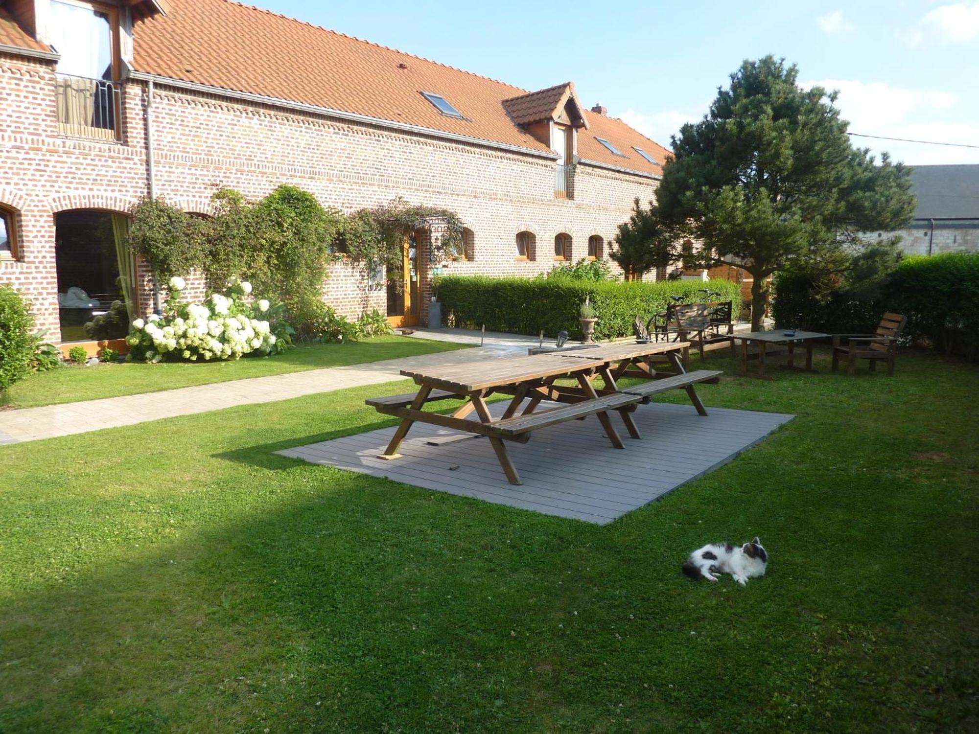 Ferme De Montecouvez Bed & Breakfast Crèvecoeur-sur-lʼEscaut Eksteriør bilde